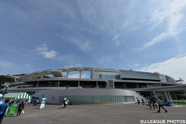 長崎の本拠地が「トランスコスモススタジアム長崎」に名称変更【Ｊリーグ】