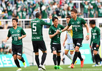 名古屋が4連勝で暫定首位に!松本は長崎に3発快勝【サマリー:明治安田J2 第7節】