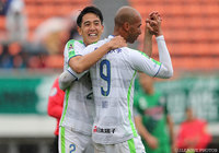 湘南が東京Vとの上位対決に勝利し2位浮上 愛媛は開幕戦以来の勝利を飾る【サマリー:明治安田J2 第7節】