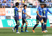 3発逆転の山形が首位返り咲き! 打ち合いを制した金沢は4位に浮上【サマリー:明治安田J2 第13節】