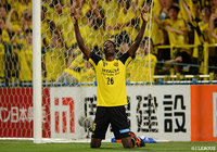 柏がオルンガのハットトリックを含む4発快勝で勝点を55に伸ばす 横浜FCは水戸と引き分け連勝が7でストップ【サマリー:明治安田J2 第27節】