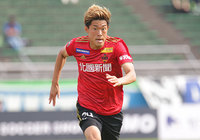 DF長谷川が全治8か月の負傷【金沢】