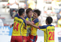 北九州、藤枝が揃って勝利!上位3チームが同勝点で並ぶ大混戦に【サマリー:明治安田J3 第26節】