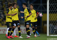 湘南を下した柏がプライムステージ進出を決める! 先発出場の三浦 知良は最年長出場記録を更新【サマリー:ルヴァンカップ GS 第2節】