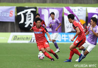 秋田が鳥取との上位対決で4発快勝! 2位熊本は退場者出すも劇的勝利【サマリー:明治安田J3 第16節】