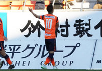 長野が今治を1-0で下し3位の座を堅持 富山は後半ATの2ゴールで劇的逆転勝利を飾る【サマリー:明治安田J3 第30節】