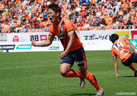 富山に4発快勝の長野が待望のホーム初勝利を飾る!今治は有間の2ゴールなどで首位の岐阜を撃破【サマリー:明治安田J3 第12節】