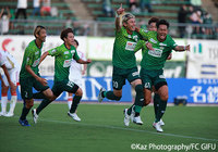 岐阜が後半ATの川西弾で劇的勝利! YS横浜は3発快勝を収め4戦負けなし【サマリー:明治安田J3 第21節】