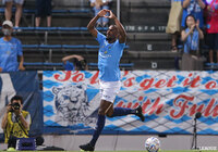 仙台が失速し、横浜FCと新潟が頭ひとつ抜け出す。大宮が復調も、残留争いはますます熾烈に【マンスリーレポート(8月):明治安田J2】