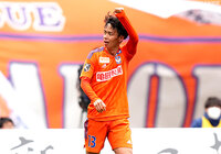 新潟は伊藤 涼太郎の圧巻ハットトリックで福岡に劇的逆転勝利!広島が横浜FCを下して5連勝を達成【サマリー:明治安田J1 第8節】