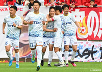 吉田のゴールで勝利した秋田が2連勝で6位浮上!敗れたいわきは5連敗を喫す【サマリー:明治安田J2 第15節】