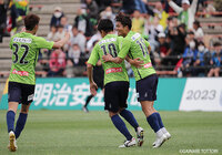 鳥取が終了間際のゴールで沼津と劇的ドロー!福島を下した富山が勝点を20に伸ばし2位に浮上【サマリー:明治安田J3 第10節】