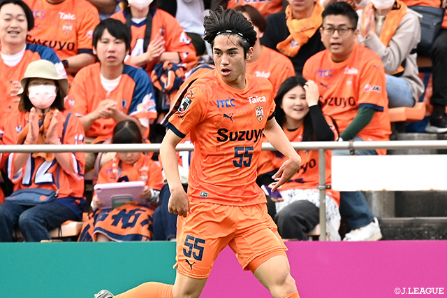 MF西原がプロA契約を締結【清水】