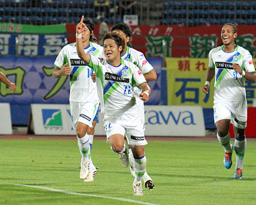 [ [ J2：第29節 山形 vs 湘南 ] ] | J's GOAL | フォトニュース