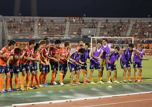 [ [ J2：第29節 愛媛 vs 大分 ] ] | J's GOAL | フォトニュース