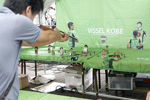 [ [ ヤマザキナビスコカップ：準々決勝 神戸 vs Ｇ大阪 ] ] | J's GOAL | フォトニュース