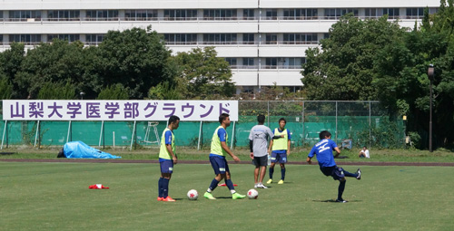 [ [ 甲府：試合前日の様子 ] ] | J's GOAL | フォトニュース