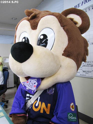 [ [ 広島：こやのんパスケース、販売開始！ ] ] | J's GOAL | フォトニュース