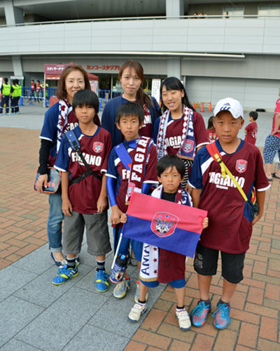 [ [ J2：第32節 岡山 vs 愛媛 ] ] | J's GOAL | フォトニュース