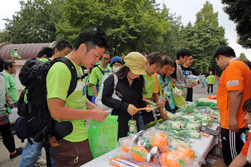 [ [ J2：第35節 湘南 vs 愛媛 ] ] | J's GOAL | フォトニュース