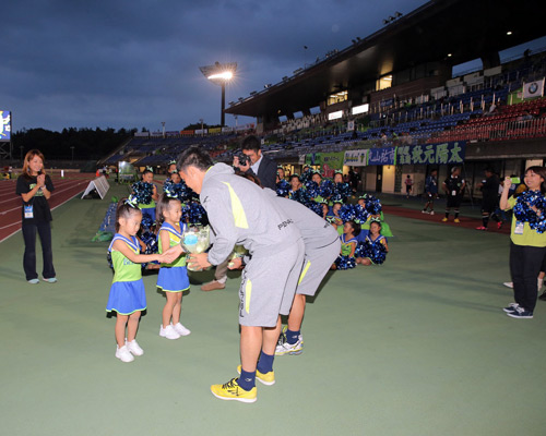 [ [ J2：第35節 湘南 vs 愛媛 ] ] | J's GOAL | フォトニュース