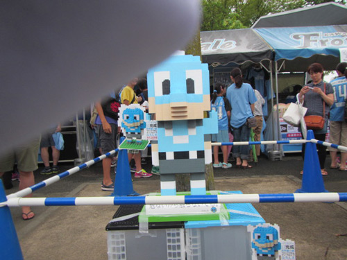 [ [ 川崎Ｆ：巨大ナノブロック、撮影したのは…?? ] ] | J's GOAL | フォトニュース