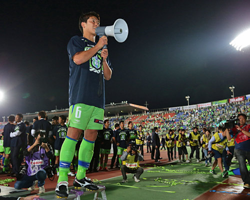 [ [ J2：第37節 湘南 vs 長崎 ] ] | J's GOAL | フォトニュース