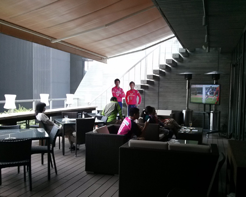 [ [ Ｃ大阪：アウェイ戦の店内観戦実施中の「azul」にて、「Bee Va Cerezo！！アウェイ店内観戦」、「azulコン(アズコン)観戦」開催のお知らせ  ] ] | J's GOAL | フォトニュース