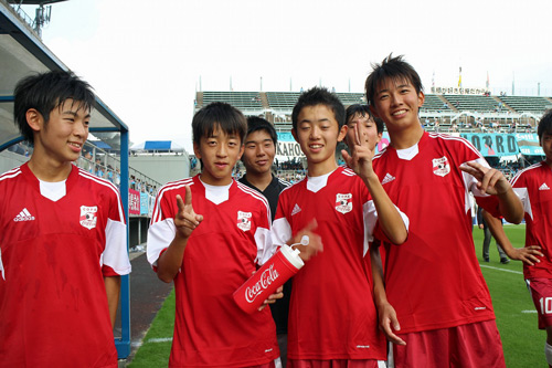 [ 【COPA COCA-COLA JAPAN2014レポート】エキシビジョンマッチ ] | J's GOAL | フォトニュース
