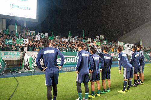 [ [ J2：第39節 福岡 vs 松本 ] ] | J's GOAL | フォトニュース