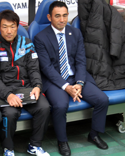 [ [ ヤマザキナビスコカップ：決勝 広島 vs Ｇ大阪 ] ] | J's GOAL | フォトニュース