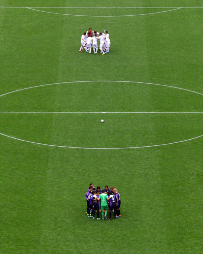 [ [ ヤマザキナビスコカップ：決勝 広島 vs Ｇ大阪 ] ] | J's GOAL | フォトニュース