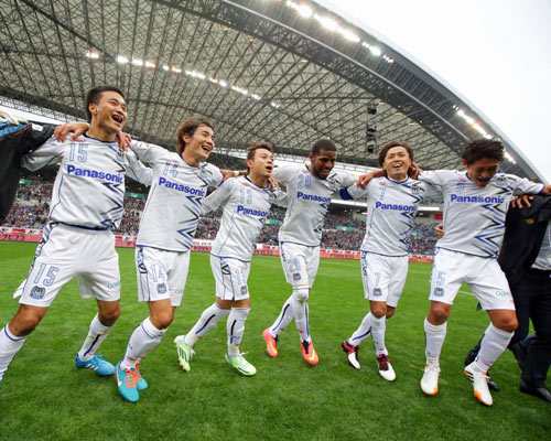 [ [ ヤマザキナビスコカップ：決勝 広島 vs Ｇ大阪 ] ] | J's GOAL | フォトニュース