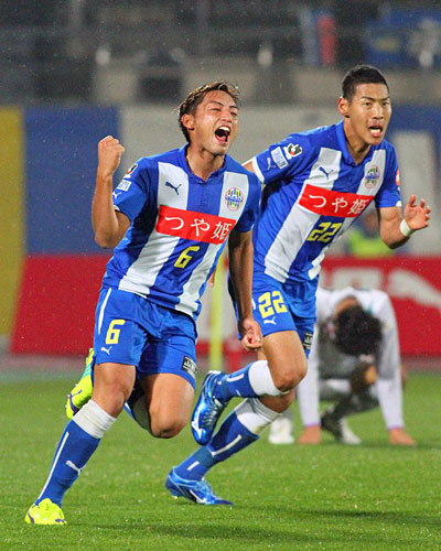 [ [ J2：第40節 山形 vs 福岡 ] ] | J's GOAL | フォトニュース