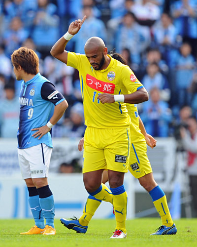 [ [ J1昇格プレーオフ：準決勝 磐田 vs 山形 ] ] | J's GOAL | フォトニュース