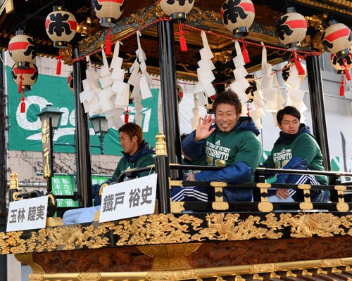 [ [ 松本：J1昇格記念事業「登城パレード」、「昇格報告会」 ] ] | J's GOAL | フォトニュース