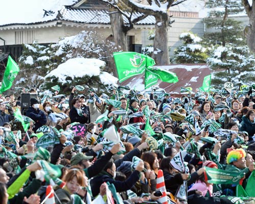 [ [ 松本：J1昇格記念事業「登城パレード」、「昇格報告会」 ] ] | J's GOAL | フォトニュース