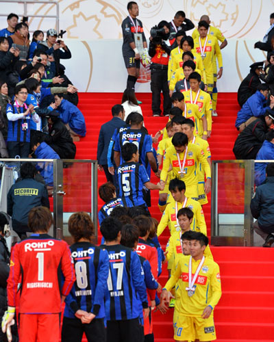 [ [ 第94回天皇杯 決勝 Ｇ大阪 vs 山形 ] ] | J's GOAL | フォトニュース