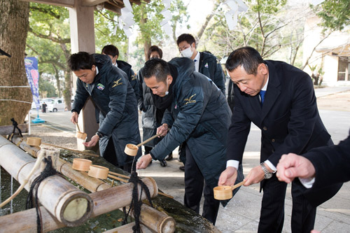 [ [ 徳島：必勝祈願祭を実施！] ] | J's GOAL | フォトニュース