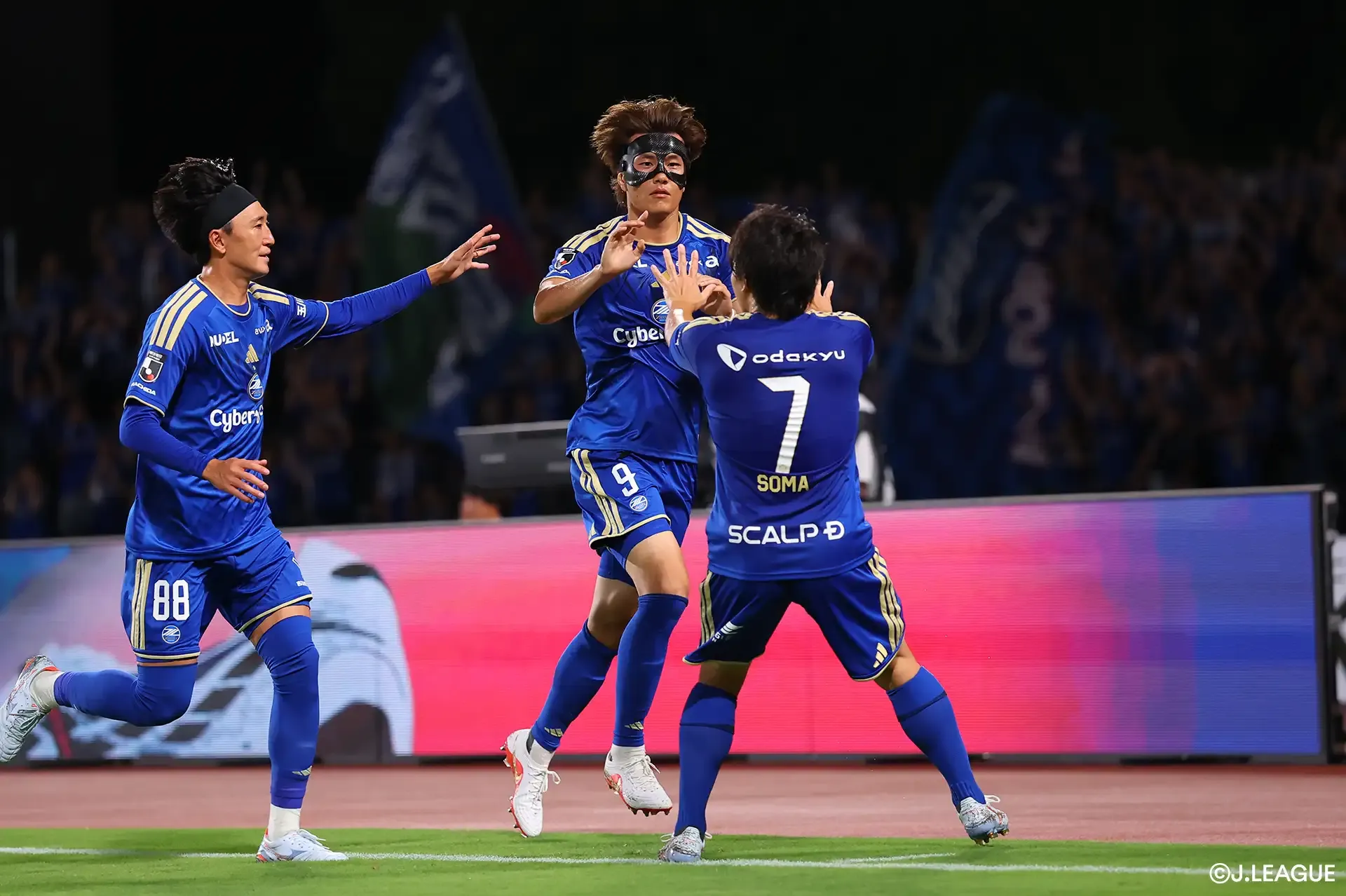 途中出場の小川が2発！町田が首位浮上！茨城ダービーは渡邉の4得点で水戸に軍配【サマリー：明治安田Ｊ１ 第5節】