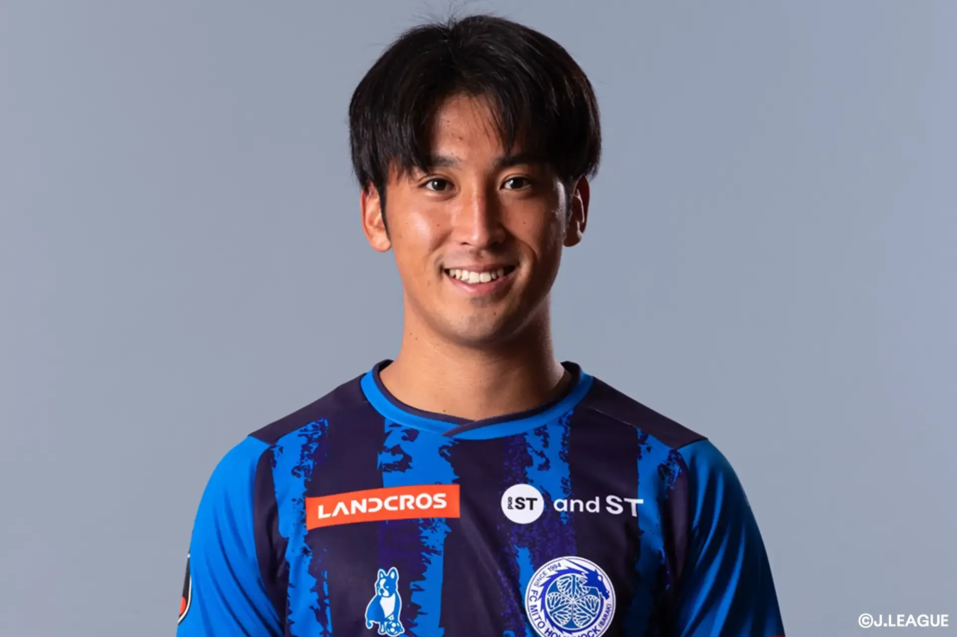 水戸よりMF川上が完全移籍加入【松本】