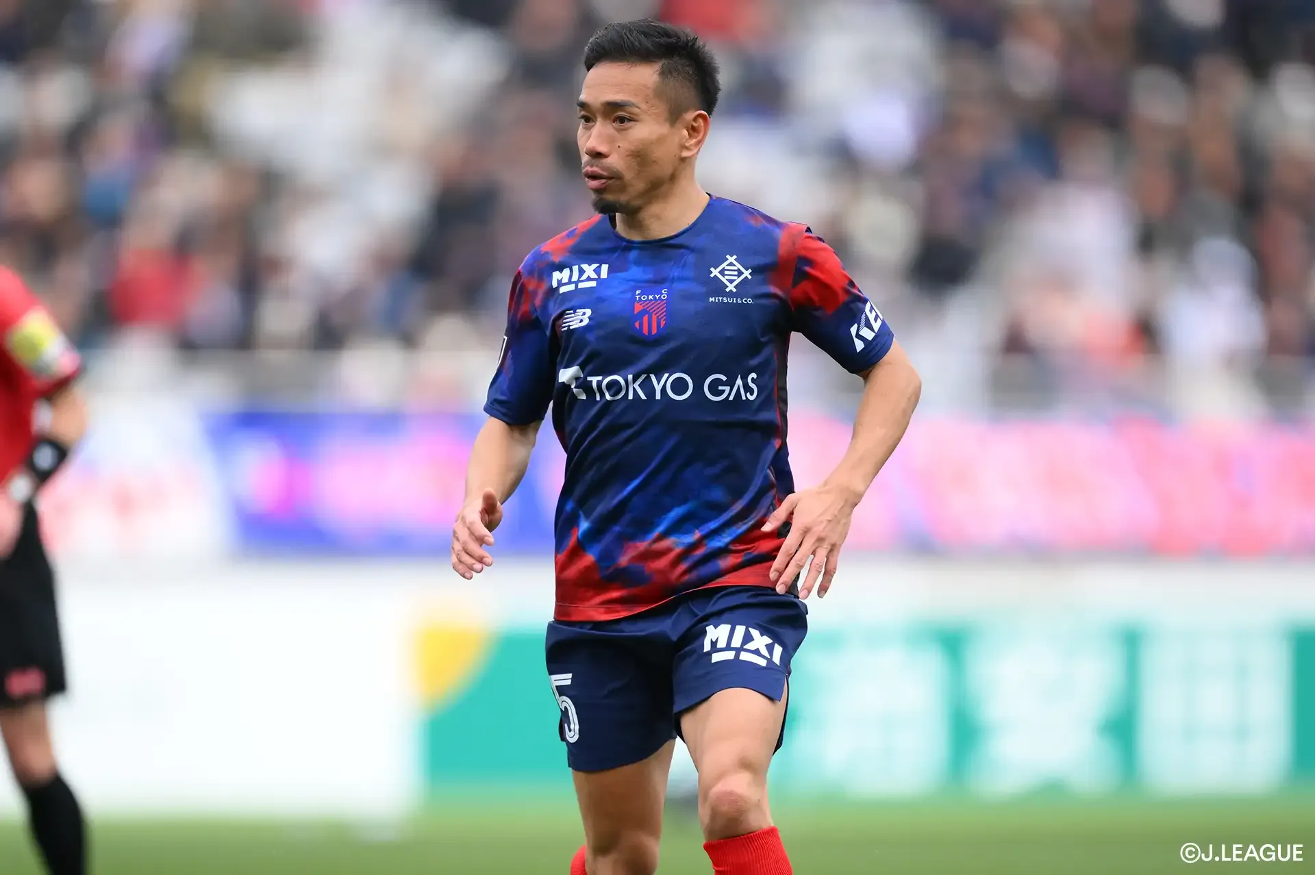 DF長友が契約を更新【FC東京】