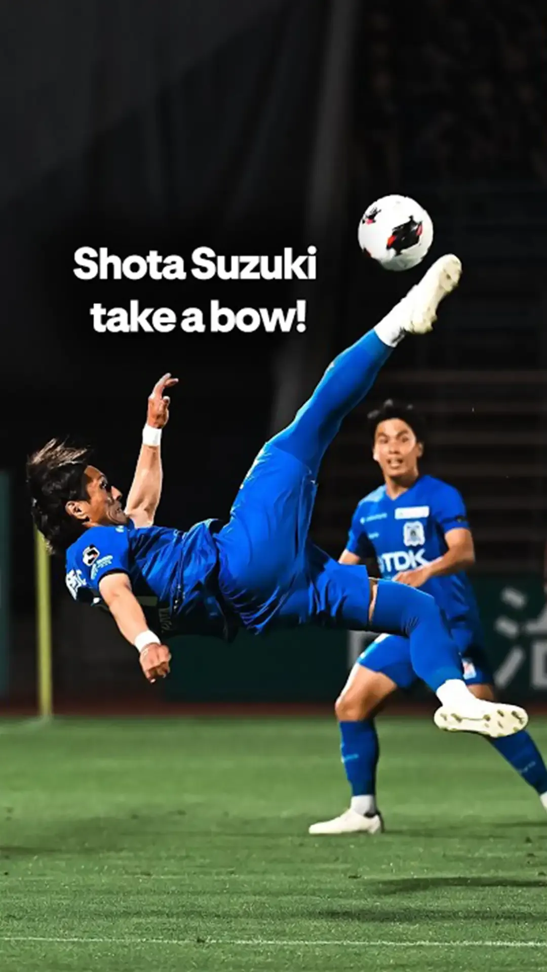 INCREDIBLE BICYCLE KICK!!
