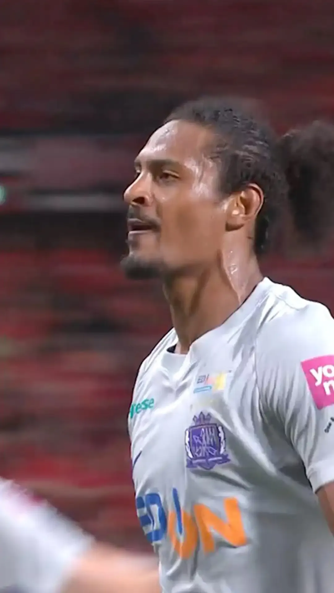 Sébastien Haller scores his first goal for Sanfrecce Hiroshima