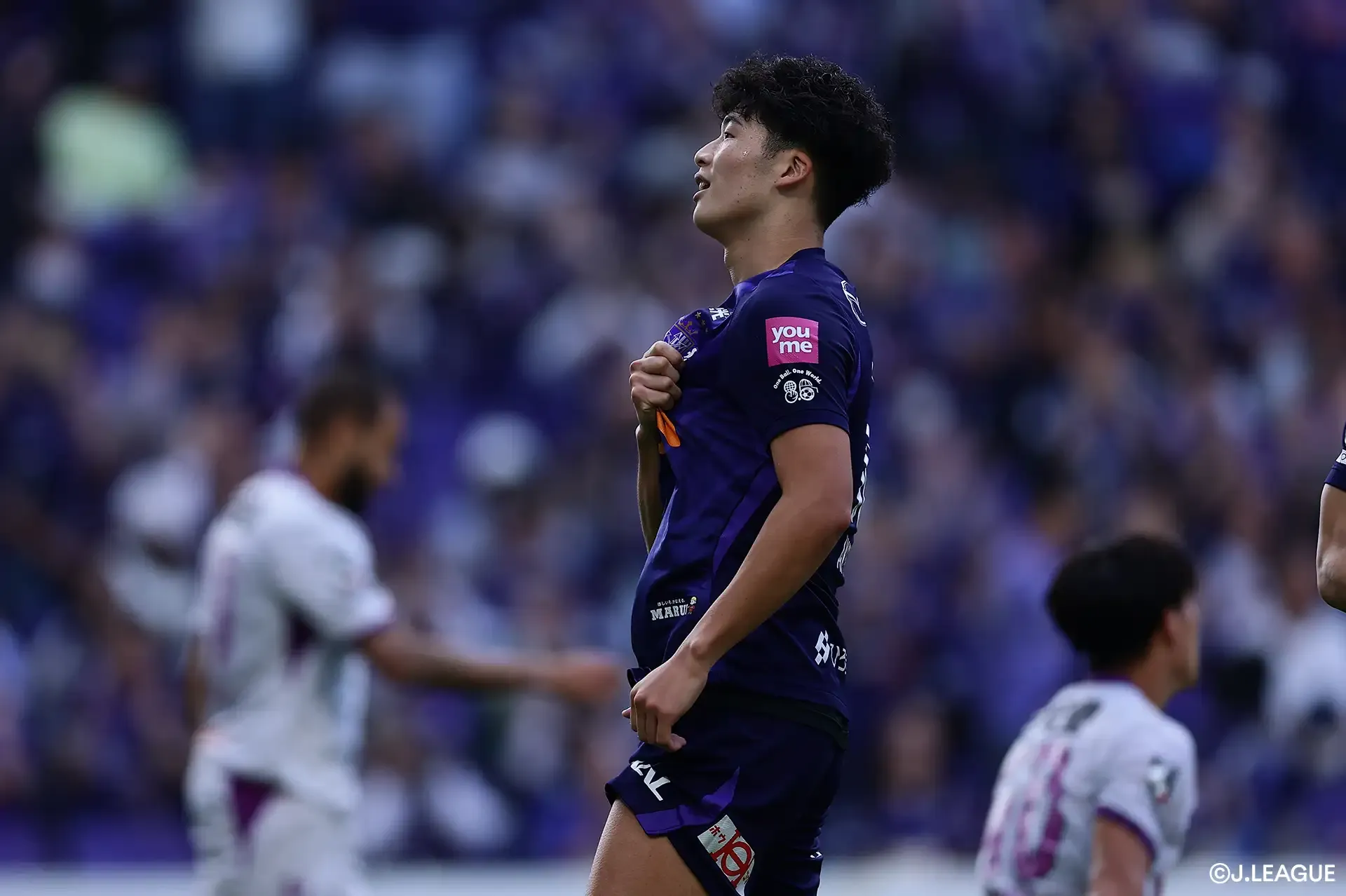 3発快勝の広島が4連勝で首位に浮上!FC東京は破竹の5連勝を達成【サマリー:明治安田J1 第10節】