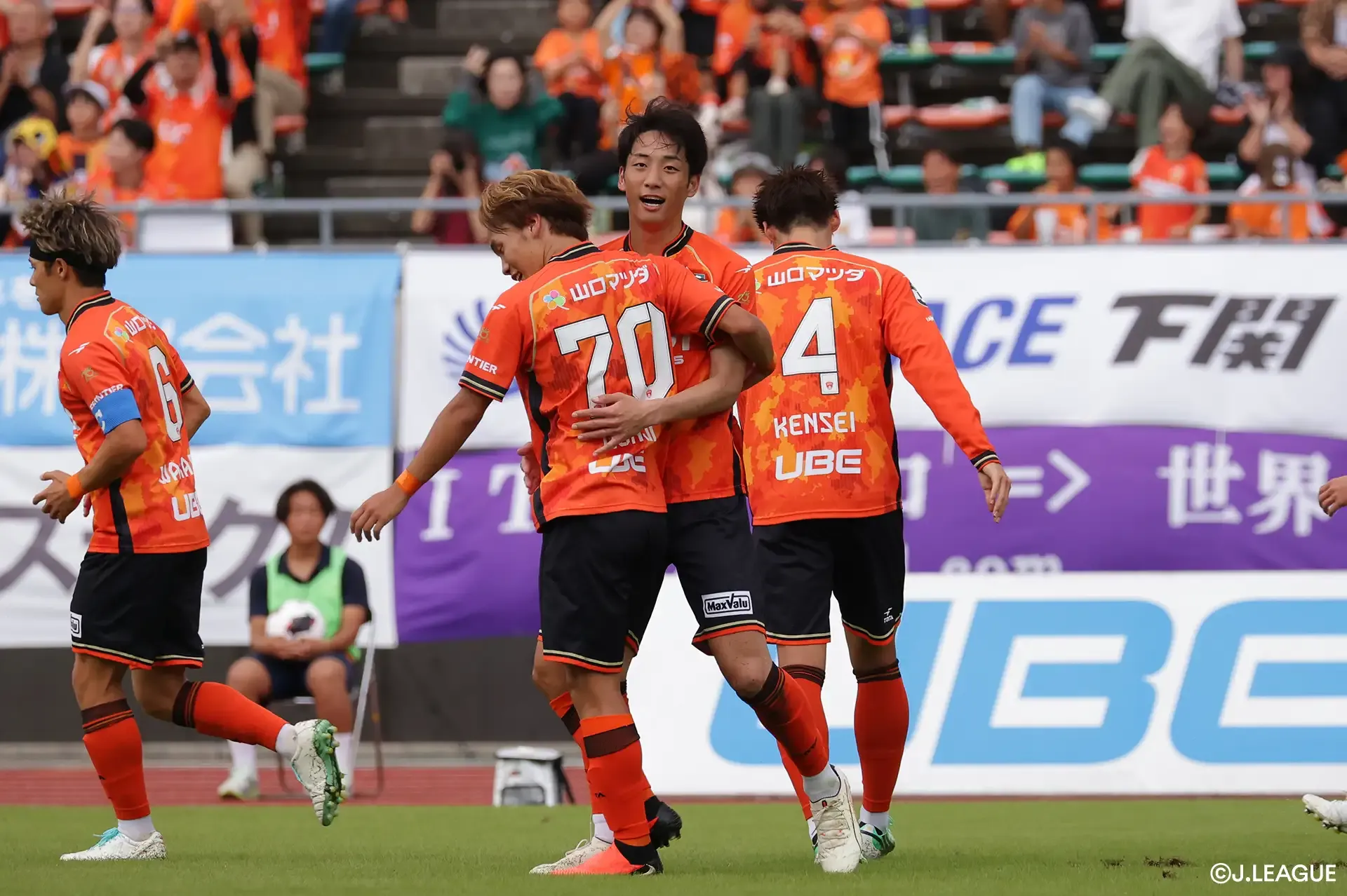 Yamaguchi Make It Three Wins in a Row; Nagano Win Shinshu Derby [Summary: MEIJI YASUDA J3 Matchweek 11]
