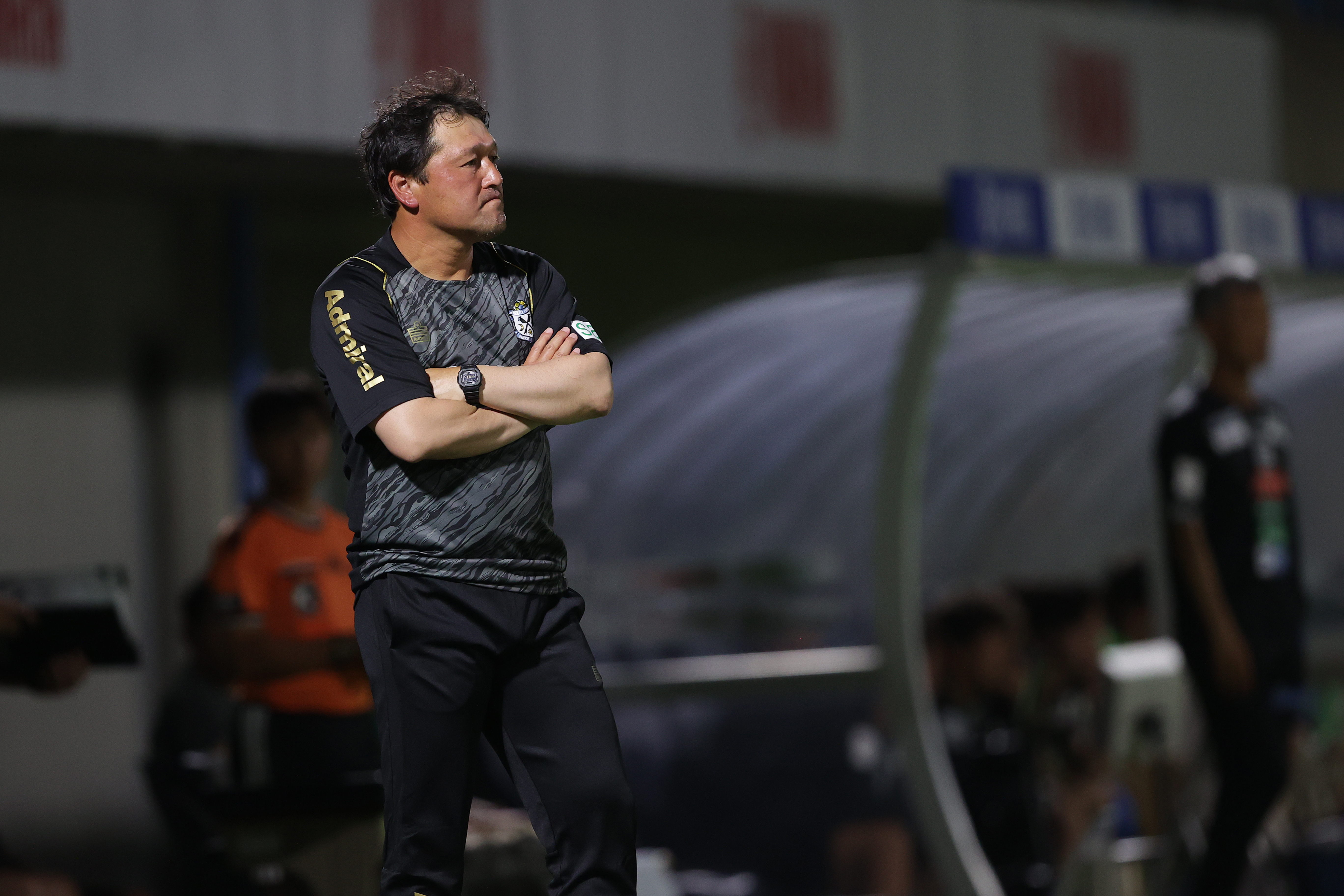 横浜FCvs磐田_秋葉監督