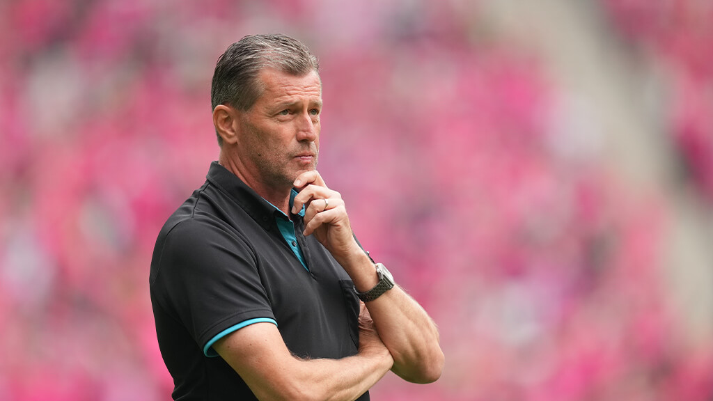 ミヒャエル　スキッベ監督