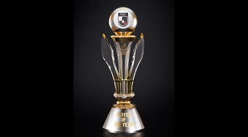 明治安田Jリーグ PLAYER OF THE YEAR トロフィー