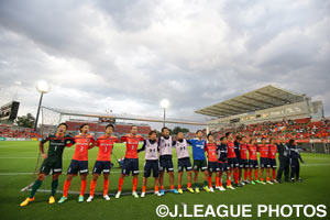 驚異的な守備の堅さが光る大宮が、やや抜け出した印象だが。